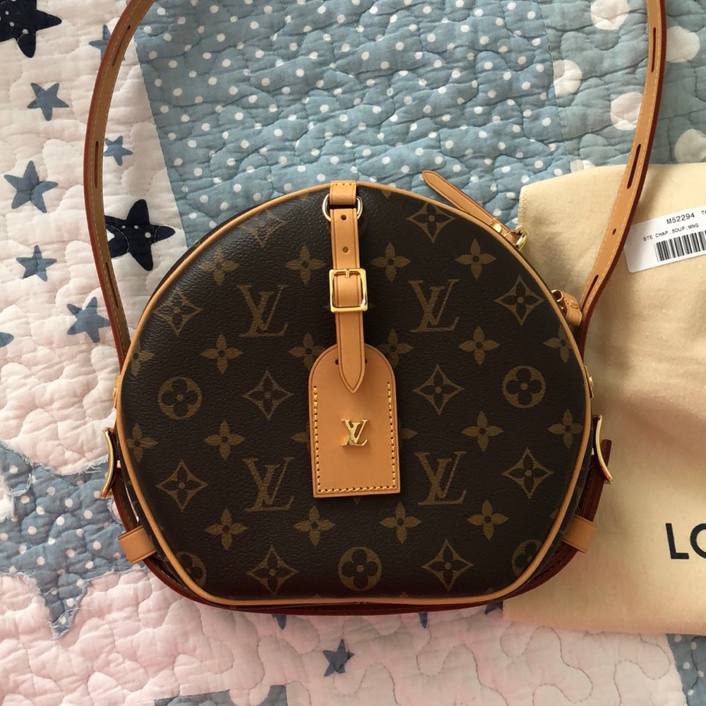 ❌SOLD❌ Louis Vuitton Boite Chapeau Souple